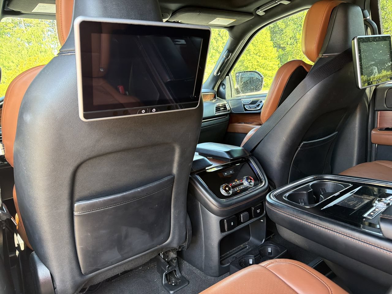 Used 2020 Lincoln Navigator Reserve AWD/4WD image 18