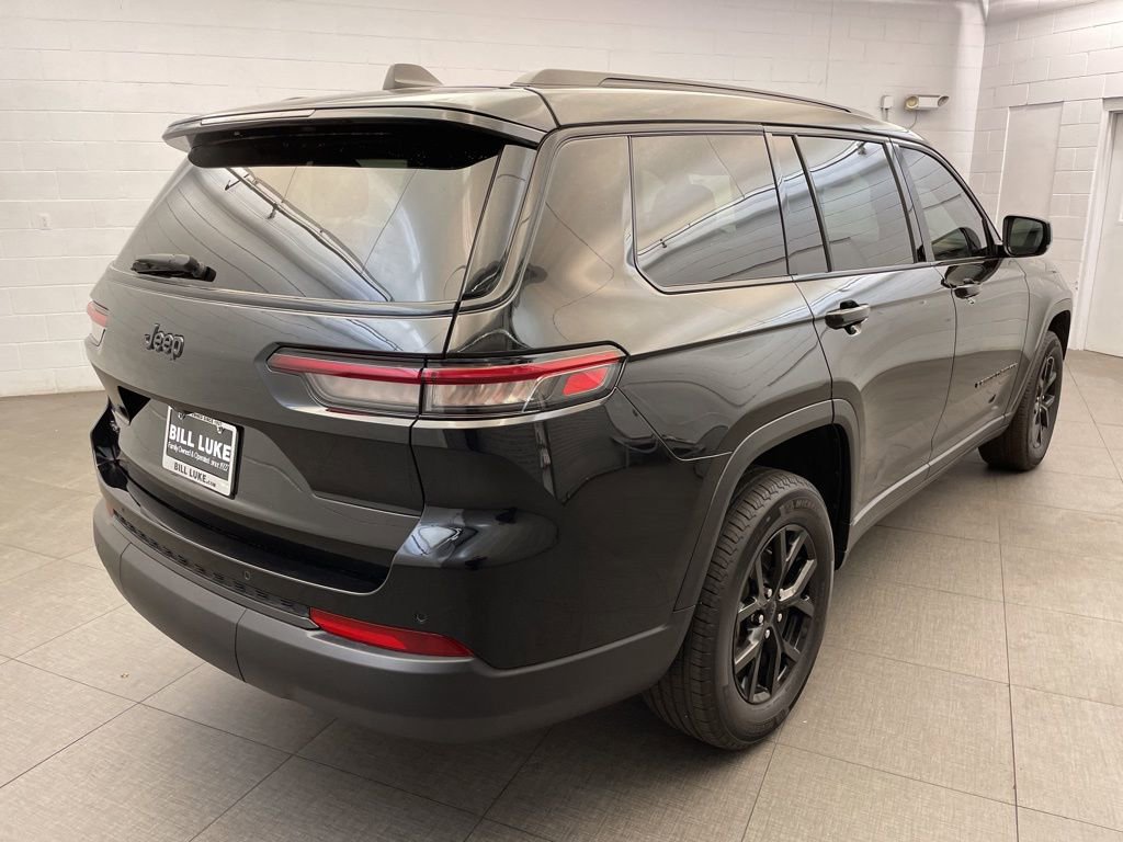 Certified 2024 Jeep Grand Cherokee L Laredo AWD/4WD image 5