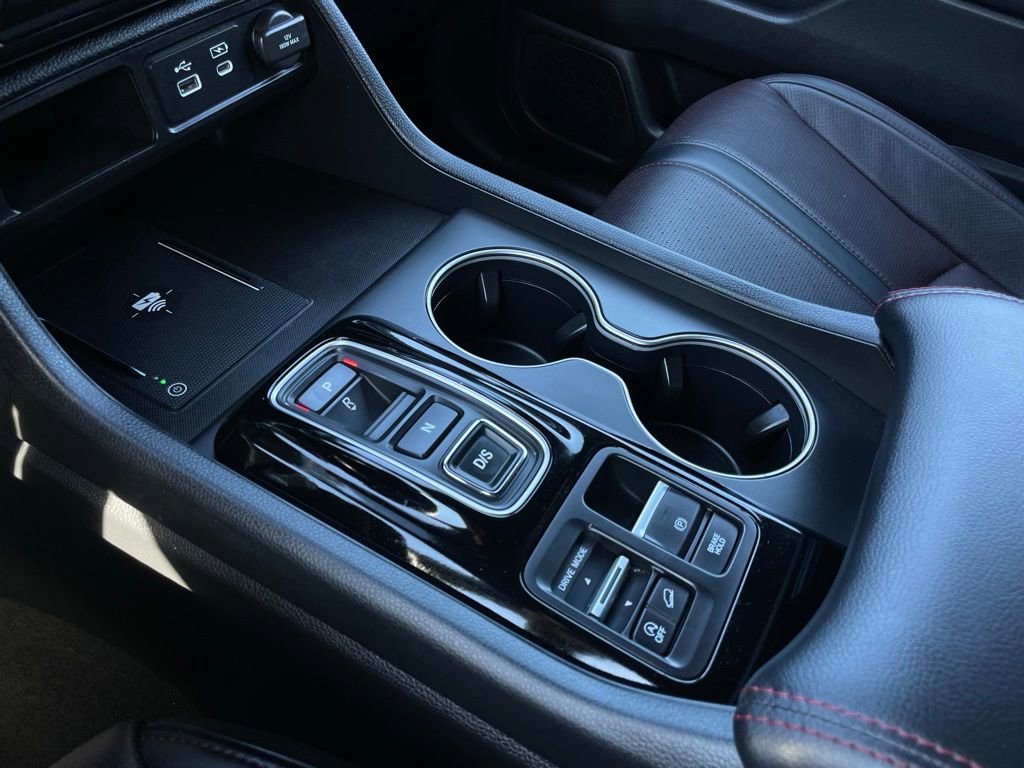 Certified 2025 Honda Pilot Black Edition image 22