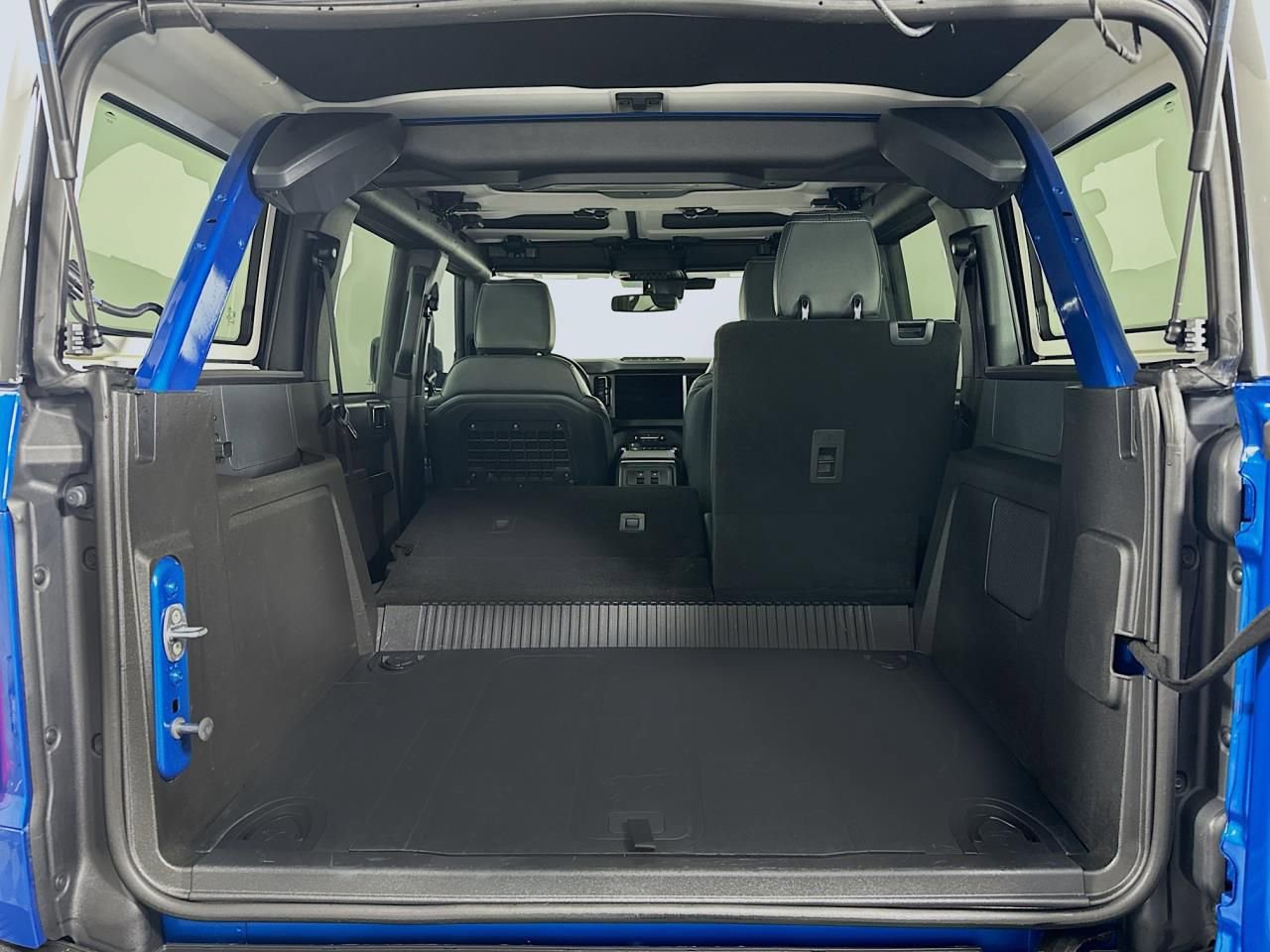 Used 2025 Ford Bronco Badlands image 41