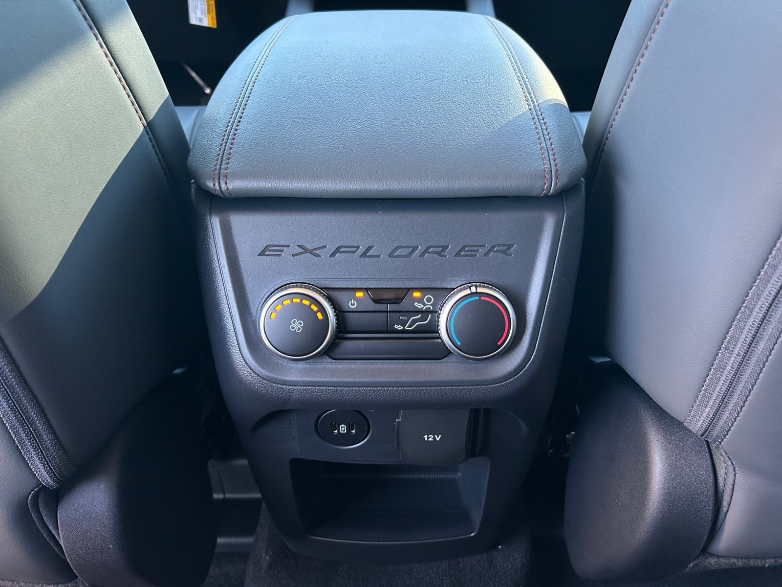 New 2026 Ford Explorer Active w/ Active Comfort Package AWD/4WD image 32