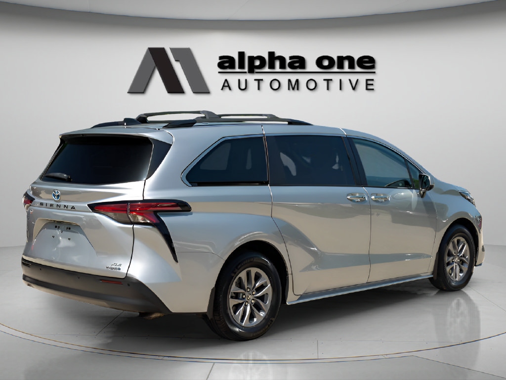 Used 2022 Toyota Sienna XLE FWD image 7
