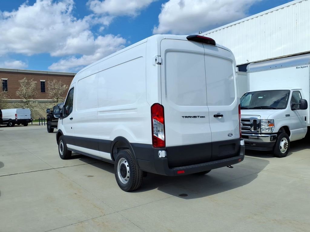 New 2026 Ford Transit 250 148 Medium Roof w/ Load Area Protection Package RWD image 7