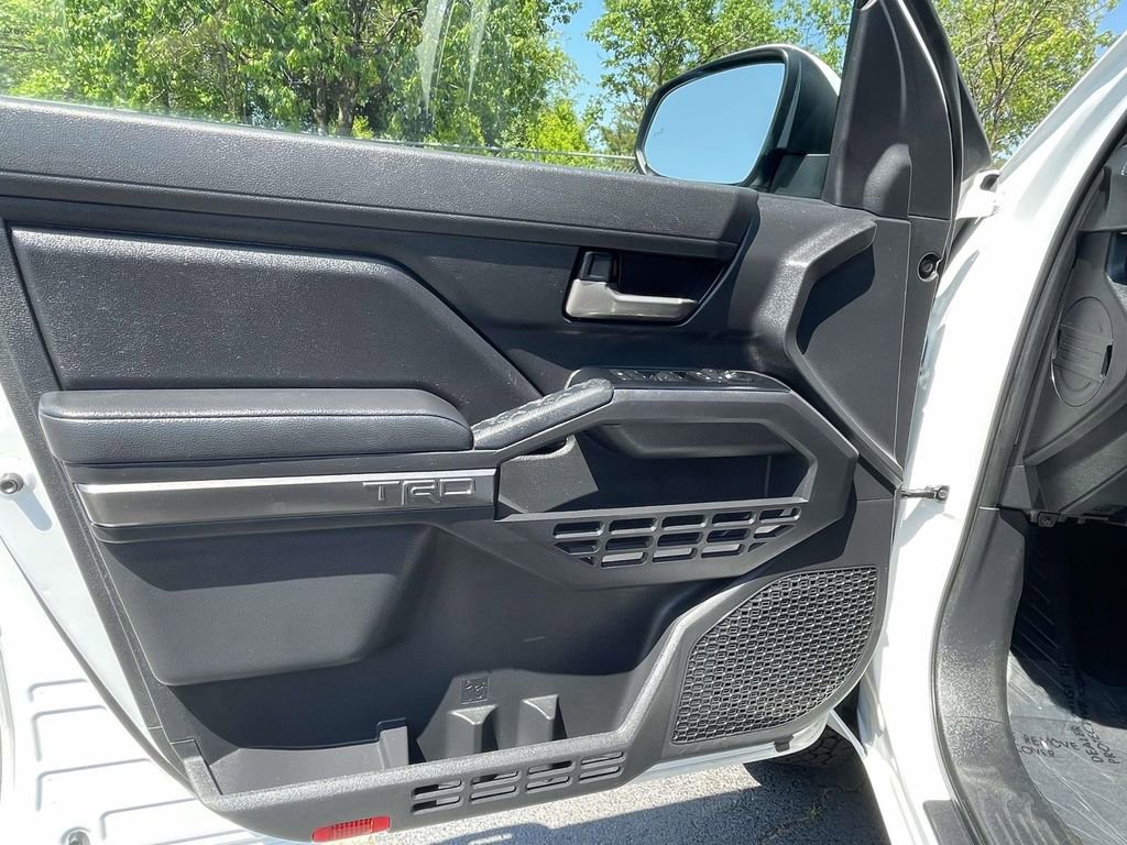 Used 2025 Toyota Tacoma TRD Off-Road AWD/4WD image 22