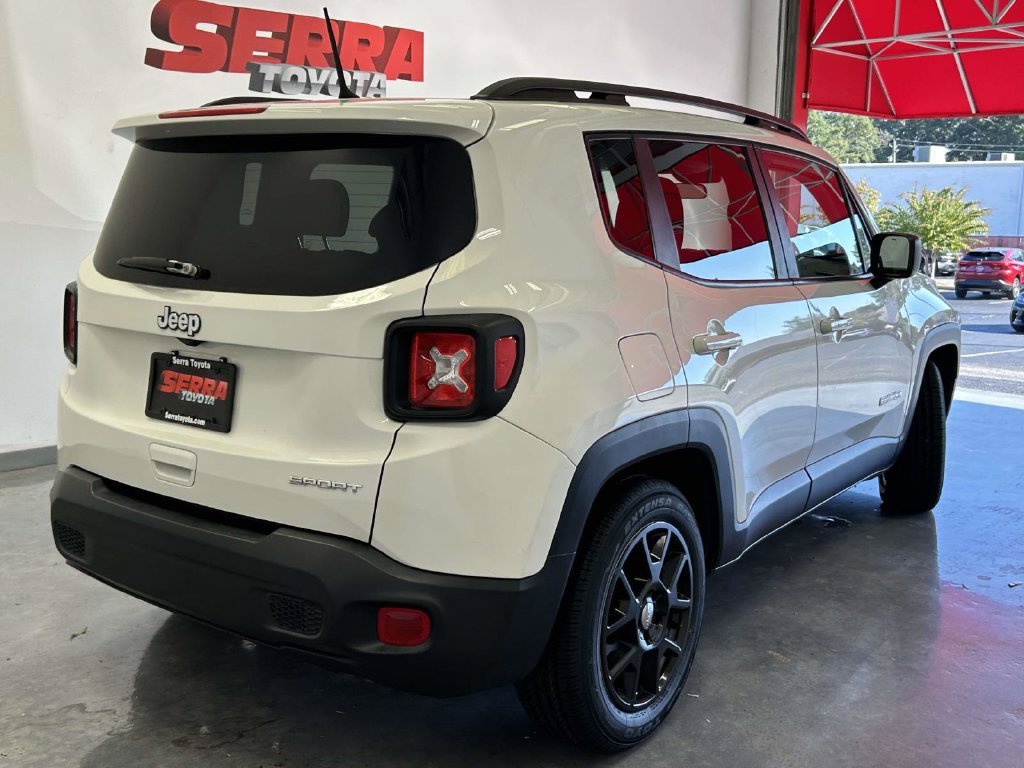 Used 2020 Jeep Renegade Sport w/ Sport Appearance Group FWD image 3