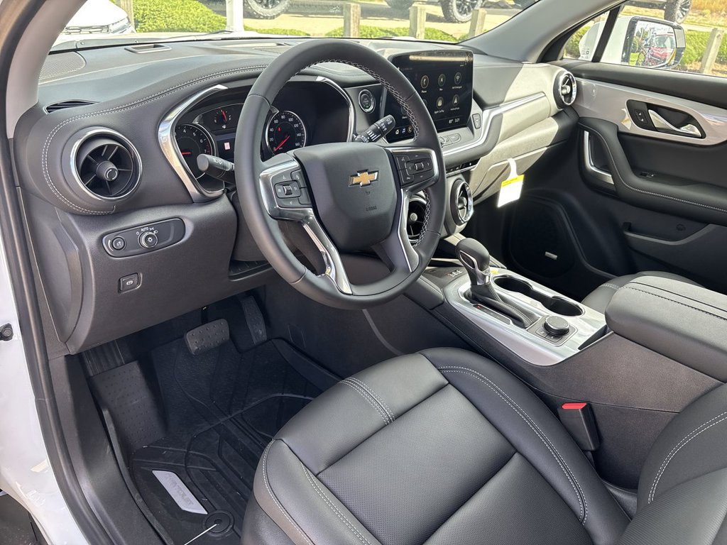 New 2026 Chevrolet Blazer LT w/ Sound & Technology Package AWD/4WD image 12