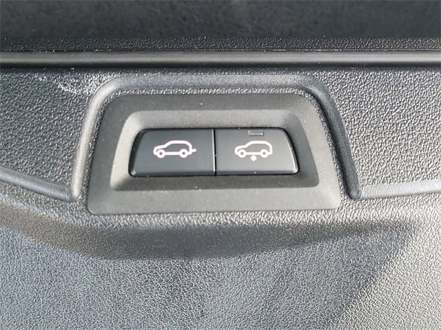 Used 2023 BMW X7 xDrive40i w/ Premium Package image 9