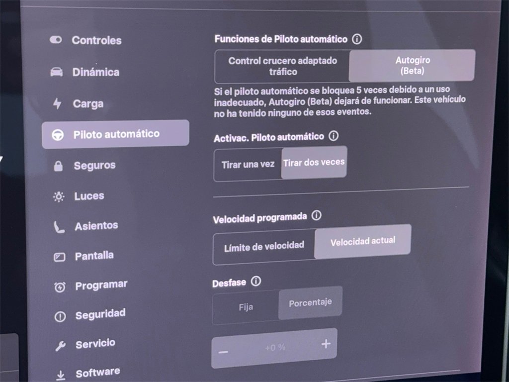 Used 2021 Tesla Model Y Long Range image 24