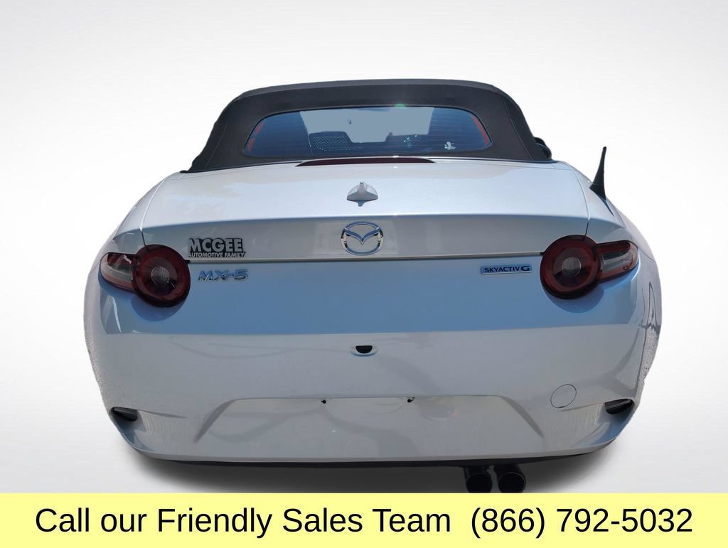 Used 2024 MAZDA MX-5 Miata Grand Touring RWD image 5
