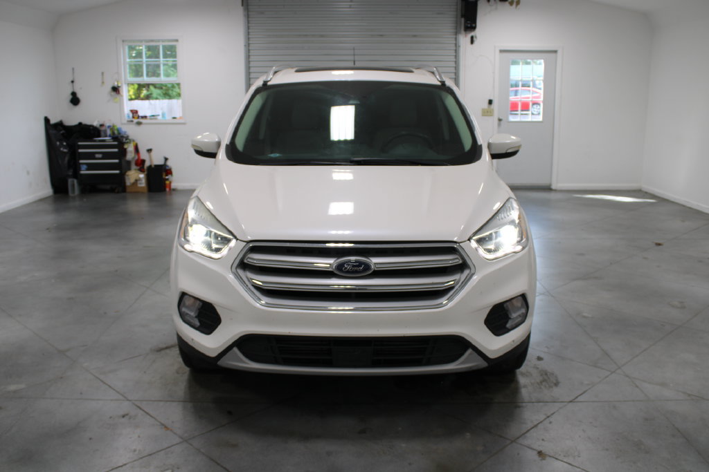 Used 2018 Ford Escape Titanium w/ Ford Safe & Smart Package AWD/4WD image 3