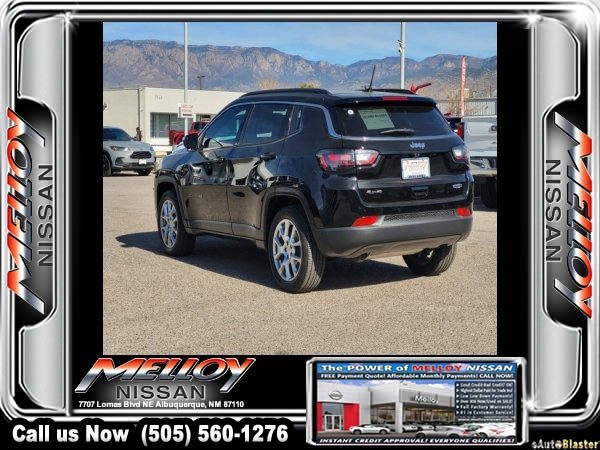 Used 2023 Jeep Compass Latitude w/ Sun and Sound Group image 5
