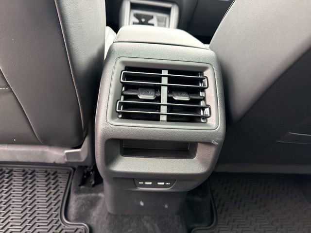 New 2026 Volkswagen Tiguan SE R-Line image 43