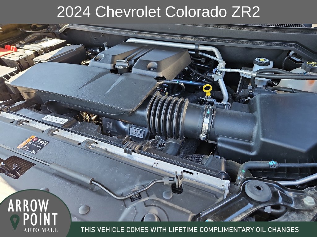 Used 2024 Chevrolet Colorado ZR2 w/ Technology Package AWD/4WD image 14