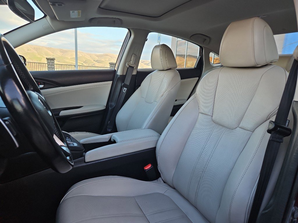 Used 2020 Honda Insight Touring image 11