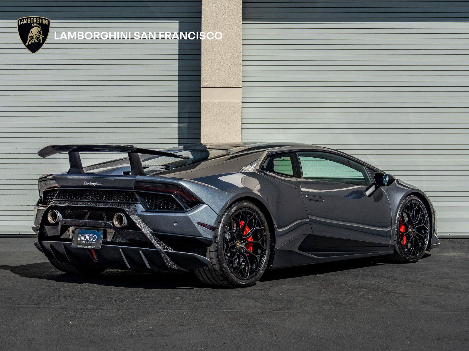 Used 2018 Lamborghini Huracan Performante AWD/4WD image 4