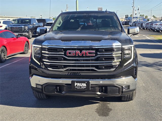 New 2026 GMC Sierra 1500 SLT image 2