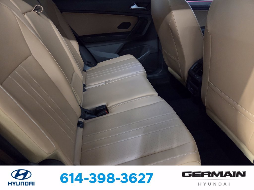 Used 2024 Volkswagen Tiguan SE R-Line AWD/4WD image 19