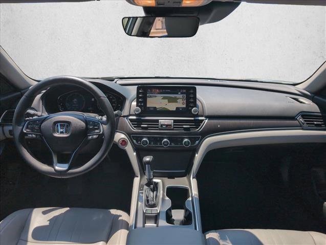 Used 2018 Honda Accord Touring image 21