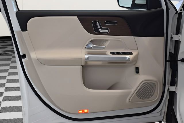 Used 2023 Mercedes-Benz GLB 250 4MATIC image 20