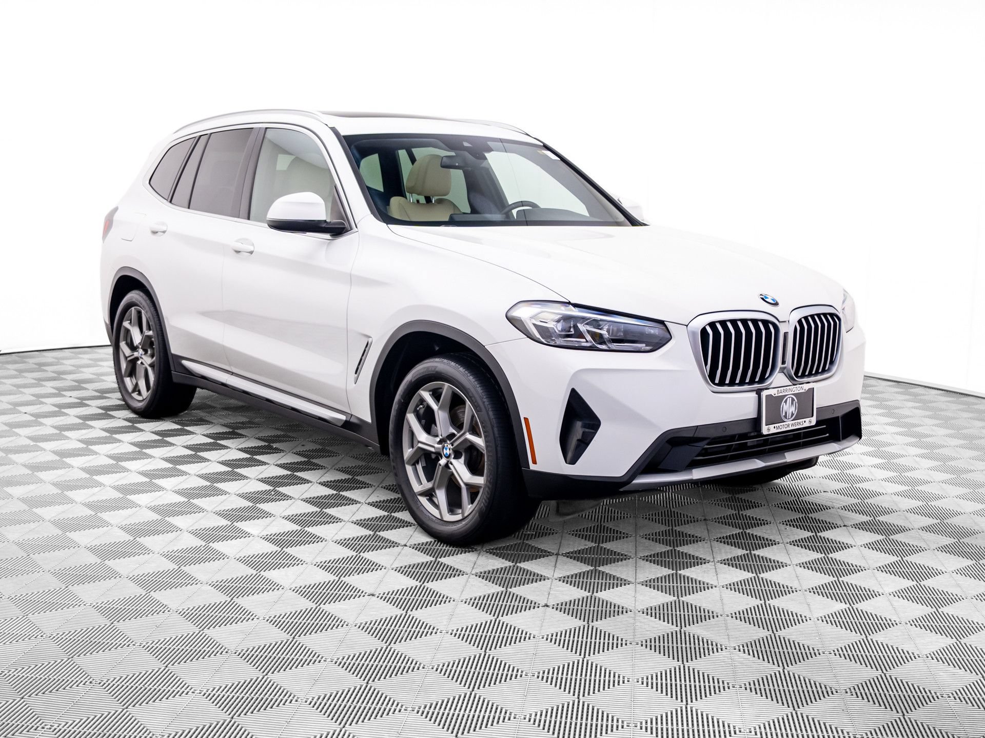 Used 2024 BMW X3 xDrive30i w/ Convenience Package AWD/4WD image 9