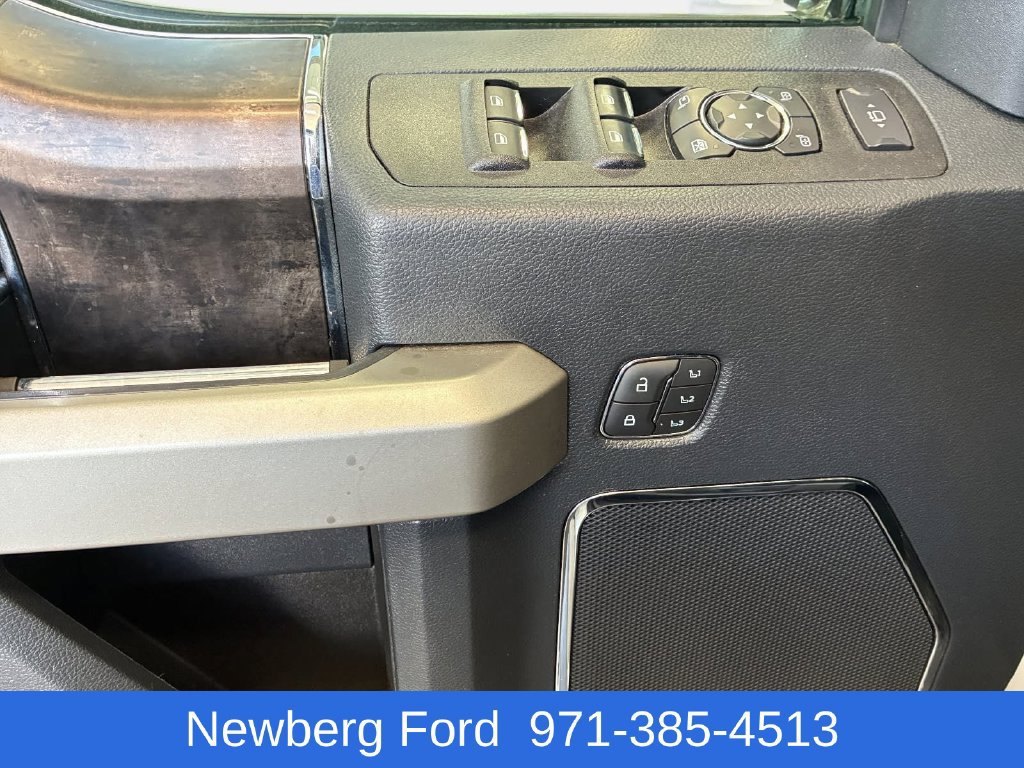 Used 2022 Ford F350 Lariat w/ Tremor Off-Road Package AWD/4WD image 18