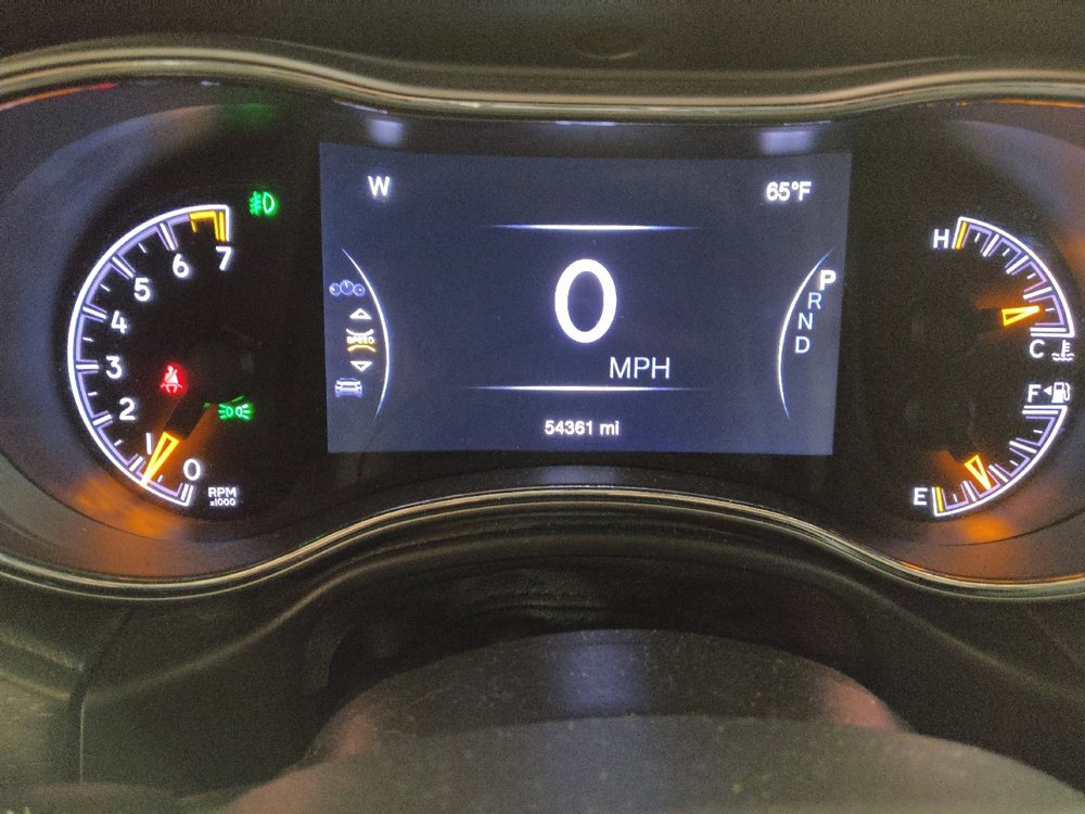 Used 2018 Jeep Grand Cherokee Limited image 23