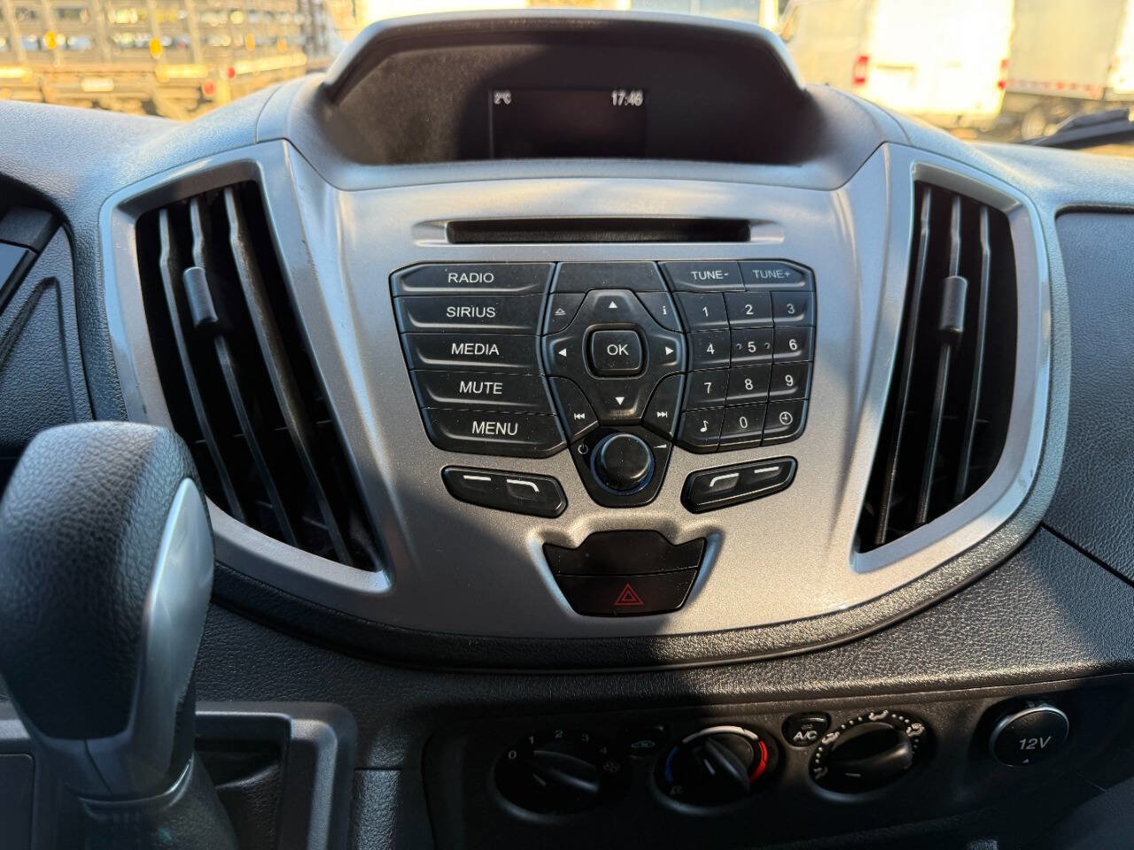 Used 2017 Ford Transit 350 XLT image 36