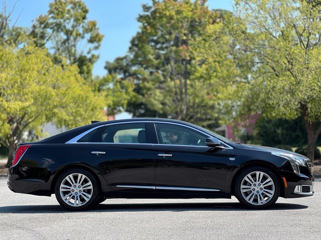 Used 2019 Cadillac XTS Luxury FWD image 4