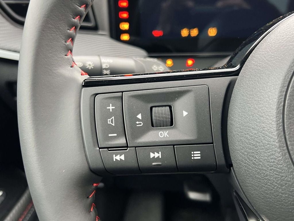 New 2026 Nissan Kicks SR w/ Cold Weather Package AWD/4WD image 21