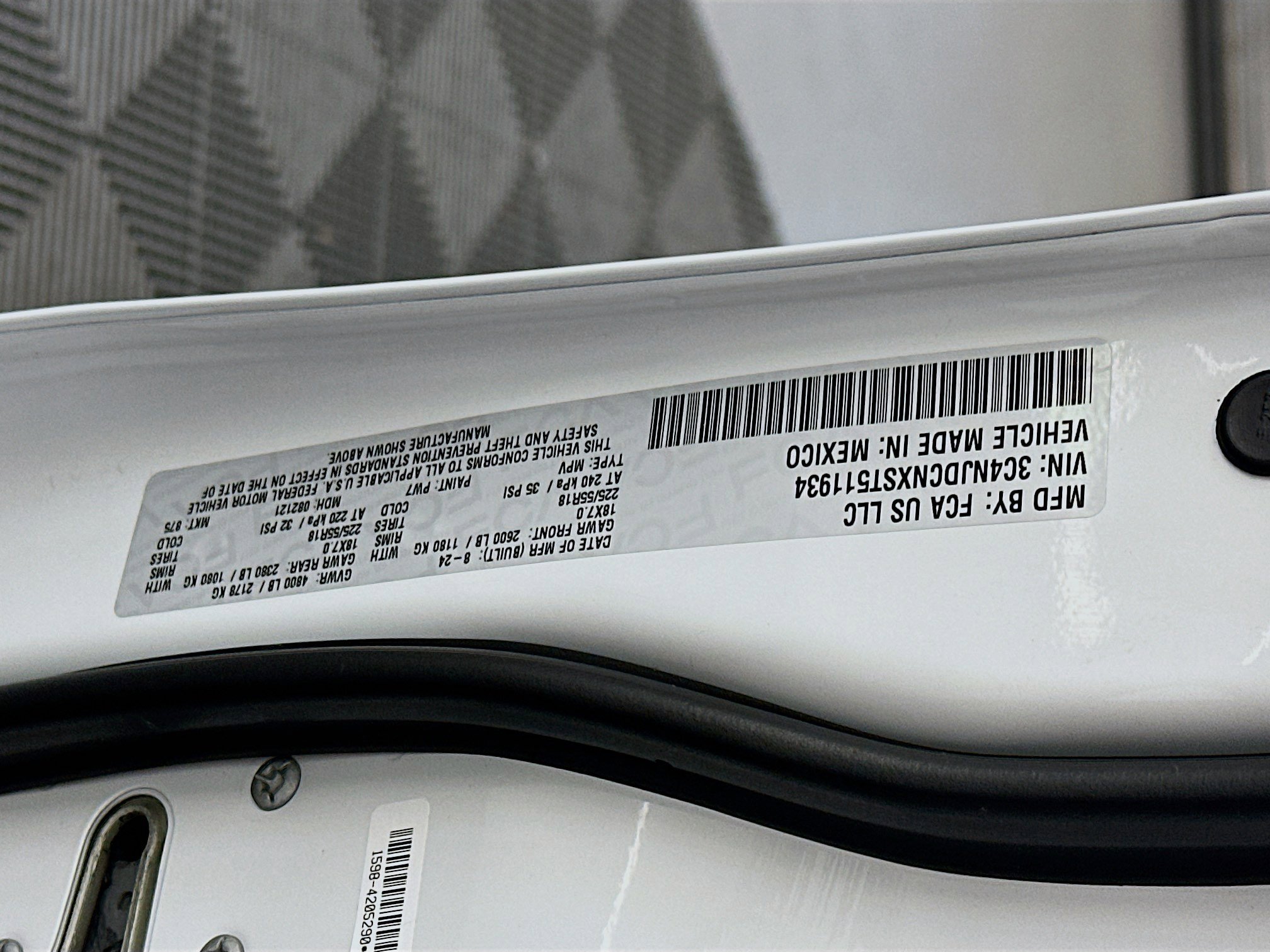 Used 2025 Jeep Compass Limited image 12