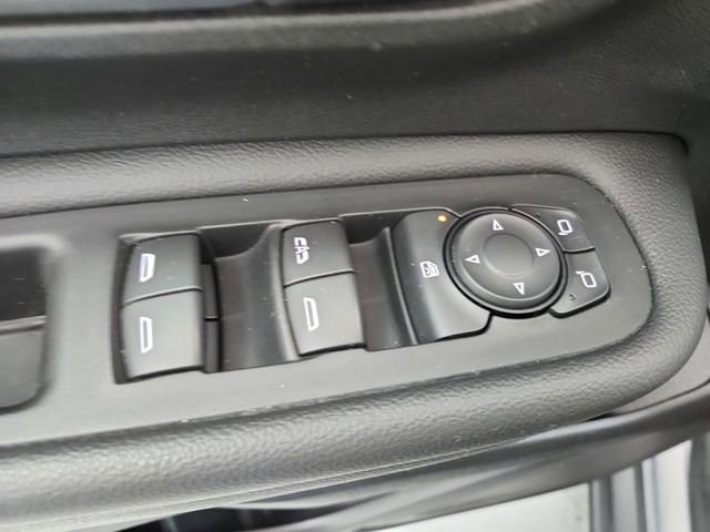 Used 2018 GMC Terrain SLT image 33