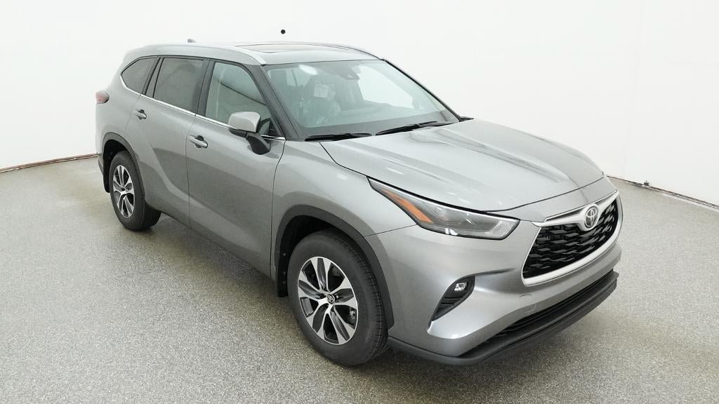 New 2026 Toyota Highlander XLE AWD/4WD image 13