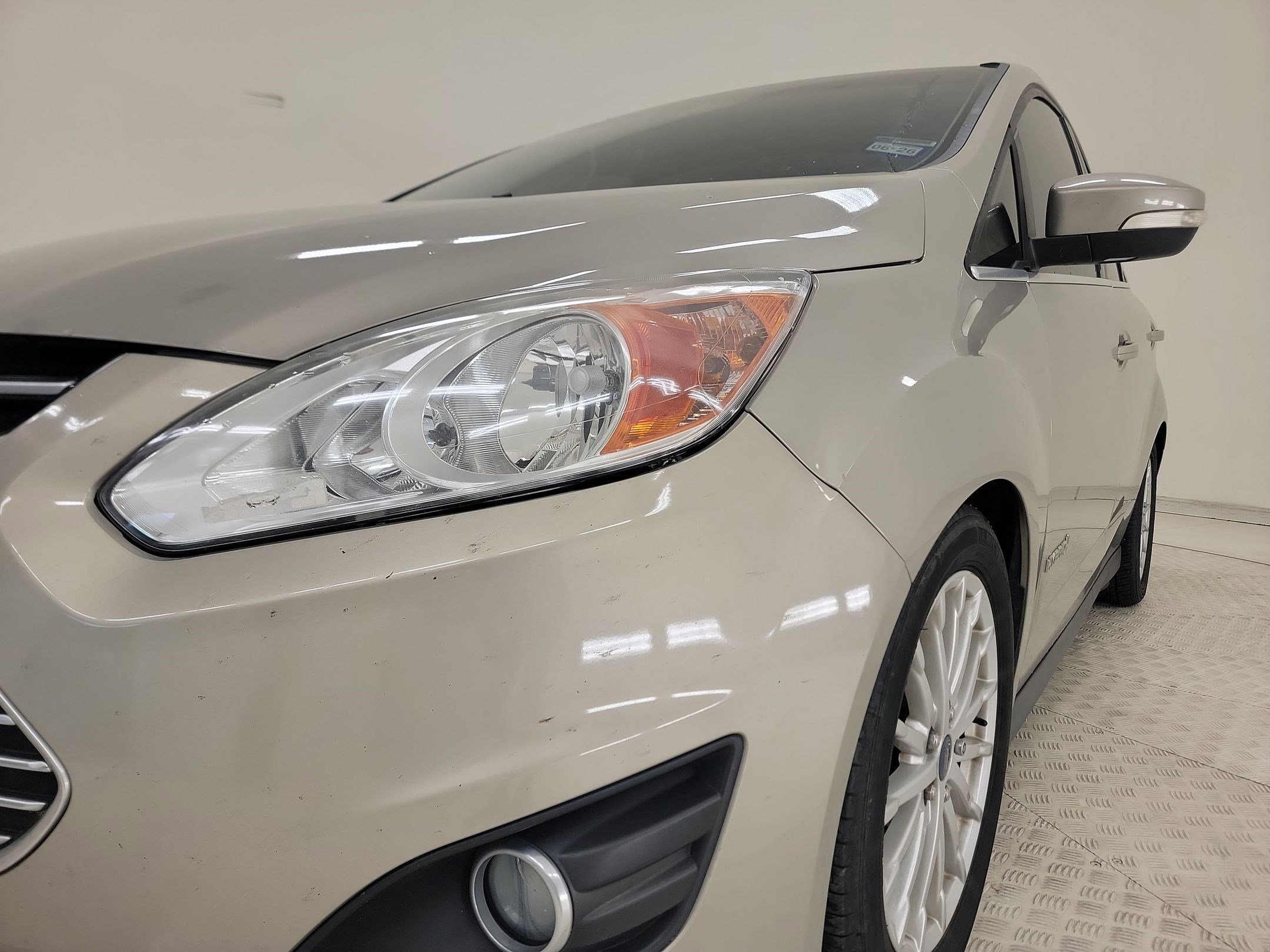 Used 2015 Ford C-MAX SEL w/ Equipment Group 302A FWD image 9