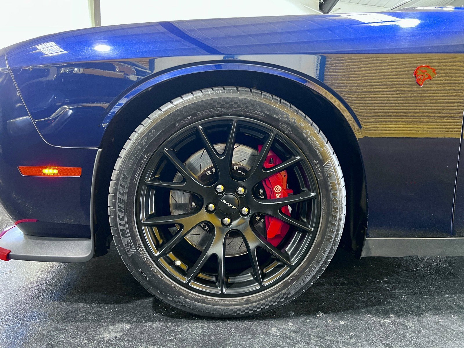 Used 2016 Dodge Challenger SRT Hellcat RWD image 28