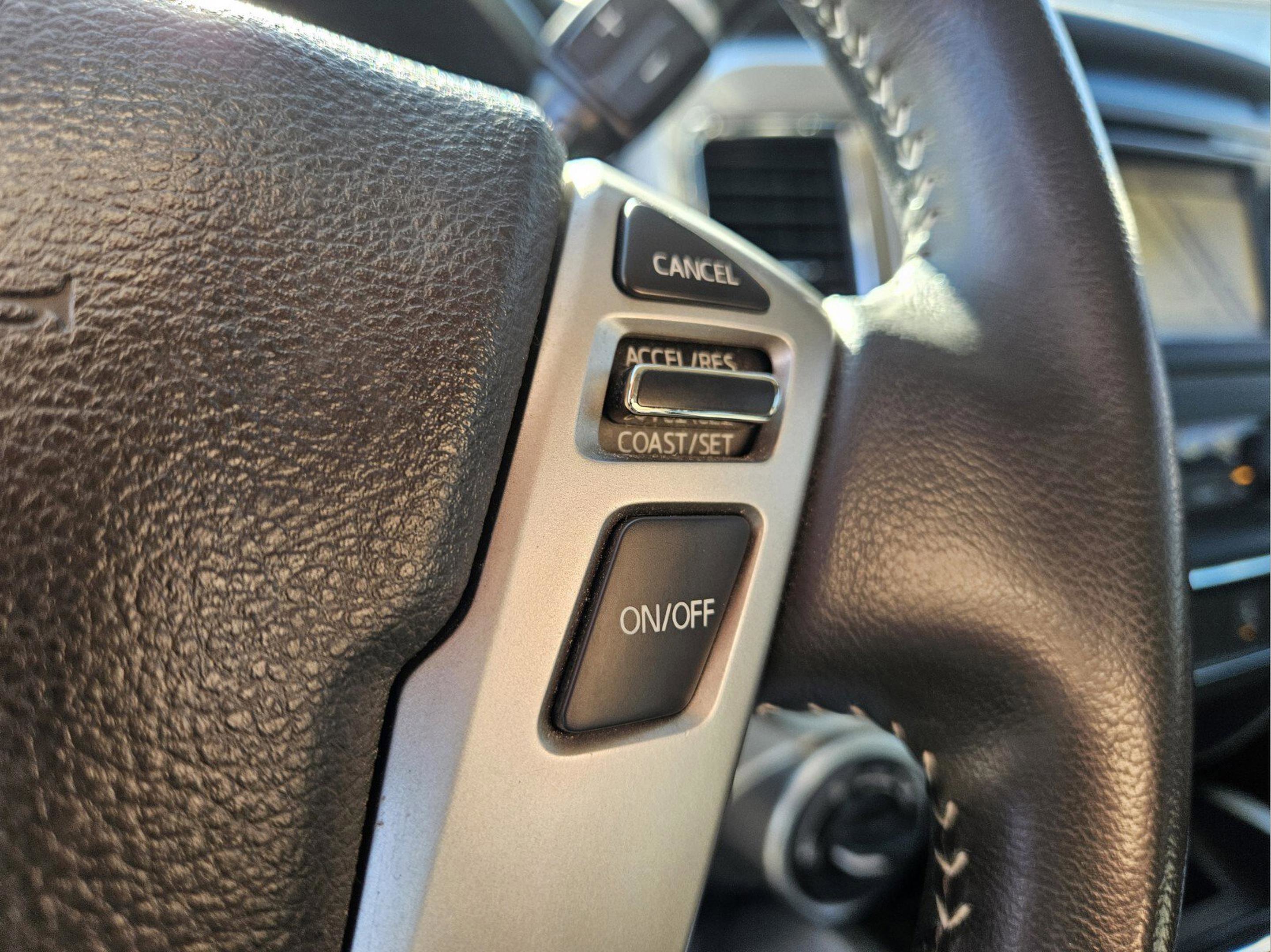 Used 2018 Nissan Titan PRO-4X image 21