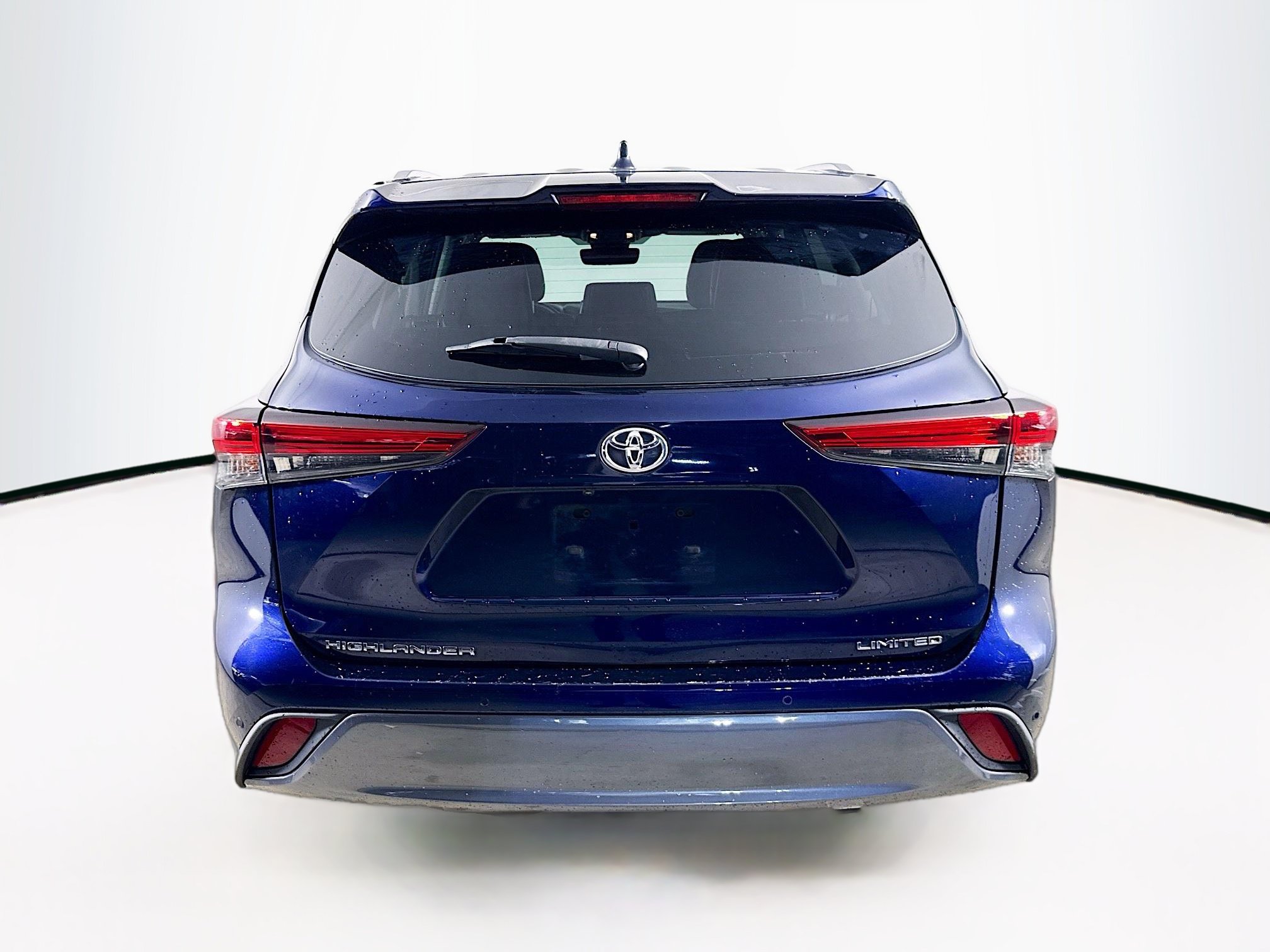 Used 2021 Toyota Highlander Limited FWD image 33