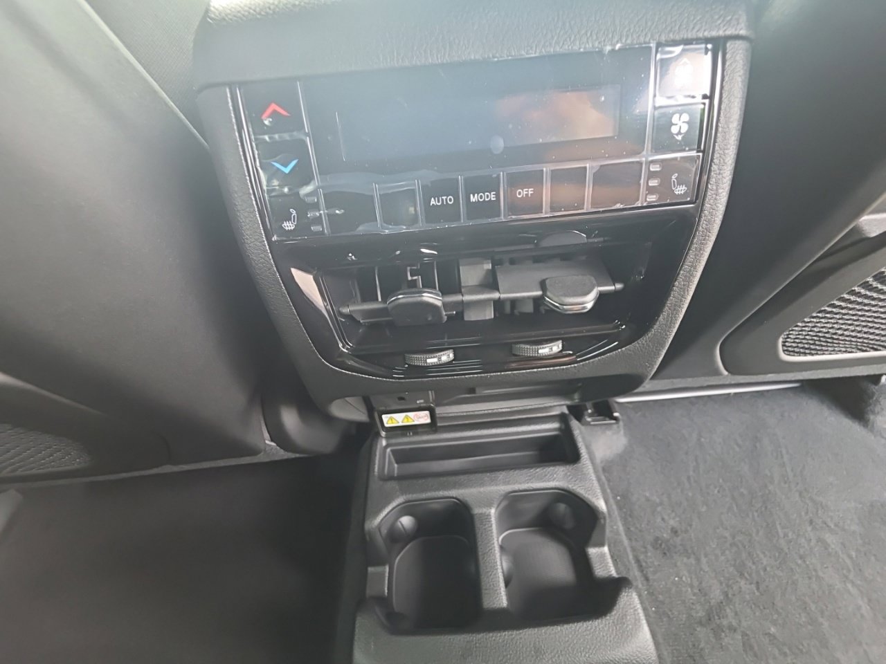 New 2027 Jeep Grand Cherokee L Limited AWD/4WD image 26