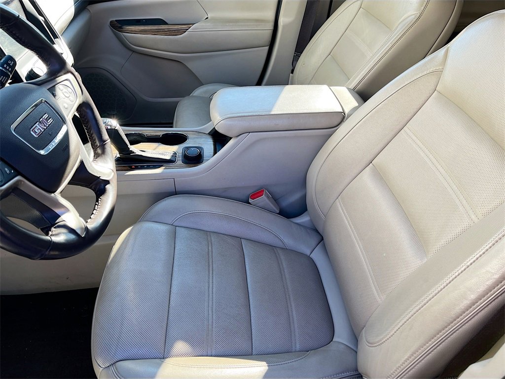 Used 2019 GMC Acadia Denali w/ Technology Package image 22