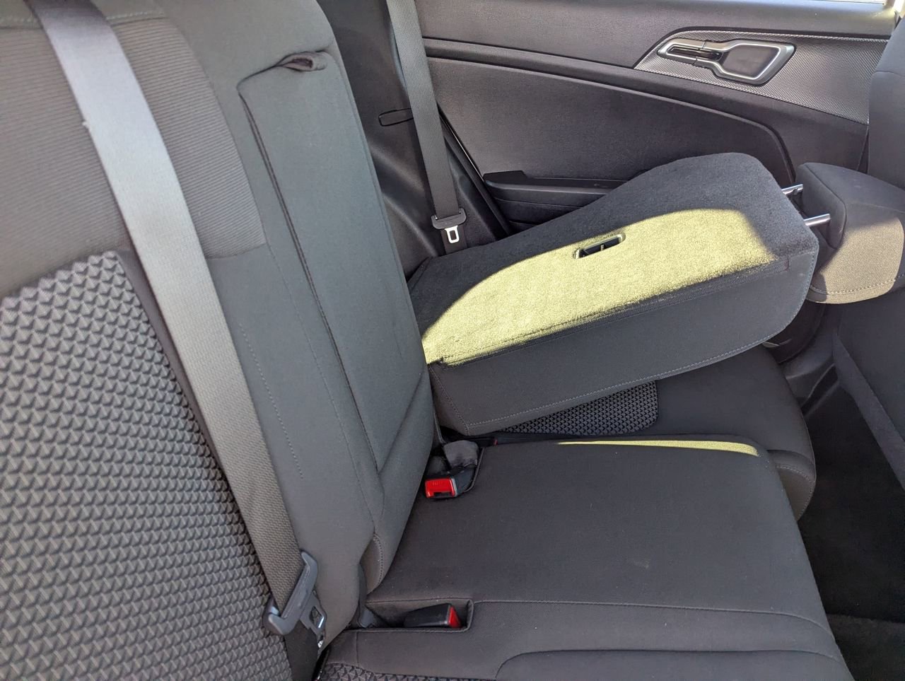 Used 2024 Kia Sportage LX image 14