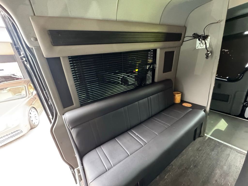 Used 2012 Mercedes-Benz Sprinter 2500 image 41