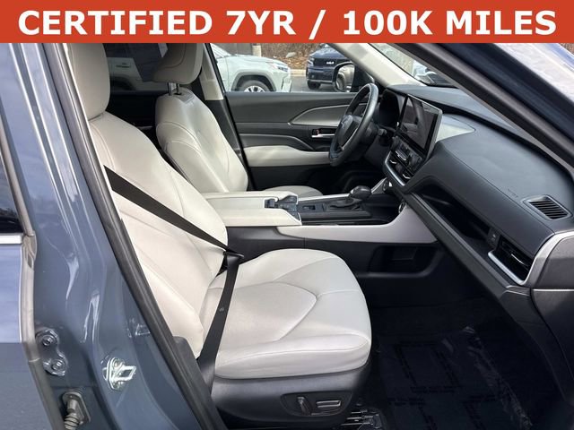Used 2024 Toyota Grand Highlander XLE image 9