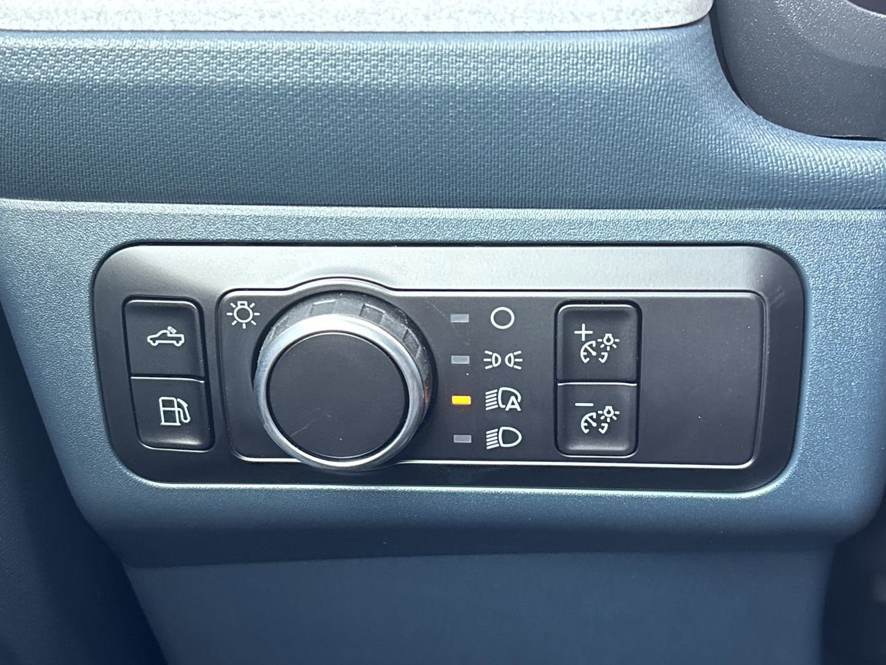 New 2025 Ford Maverick XLT image 27