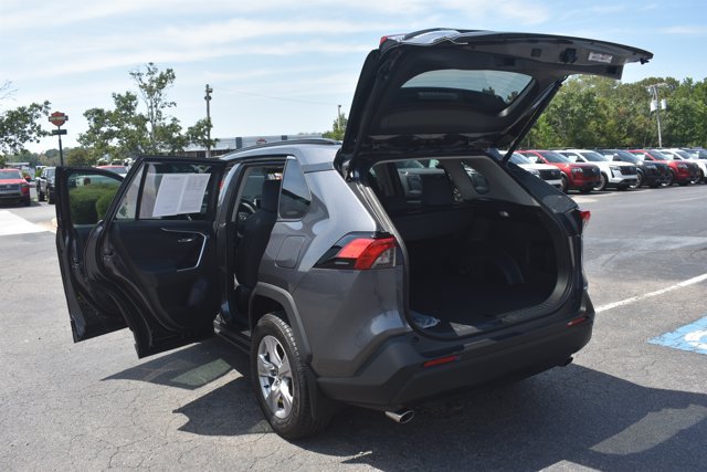 Used 2025 Toyota RAV4 XLE w/ Convenience Package FWD image 17