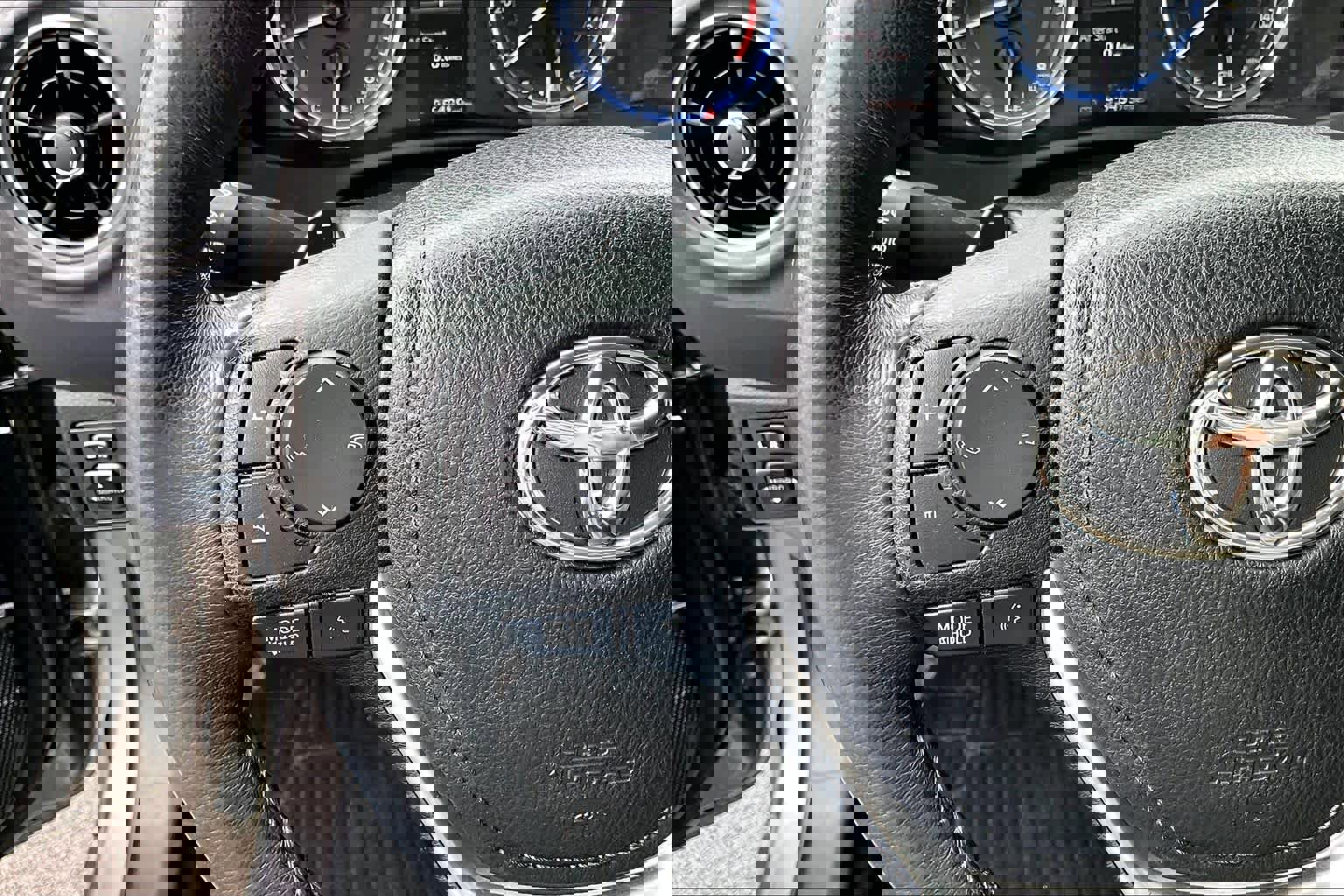 Used 2017 Toyota Corolla SE image 23