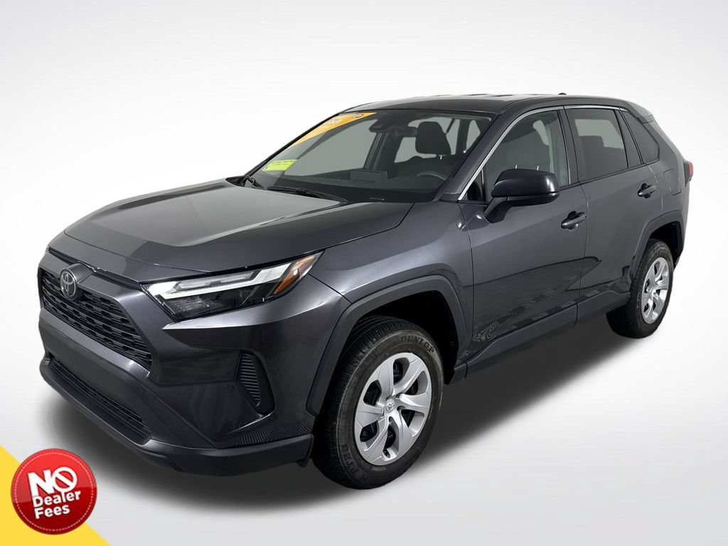 Used 2025 Toyota RAV4 LE FWD image 8