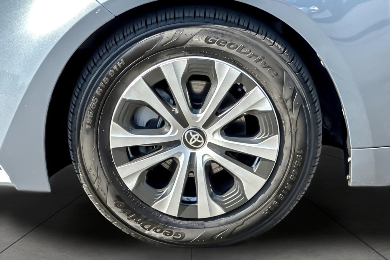 Certified 2021 Toyota Corolla LE w/ Carpet Mat Package (TMS) FWD image 24