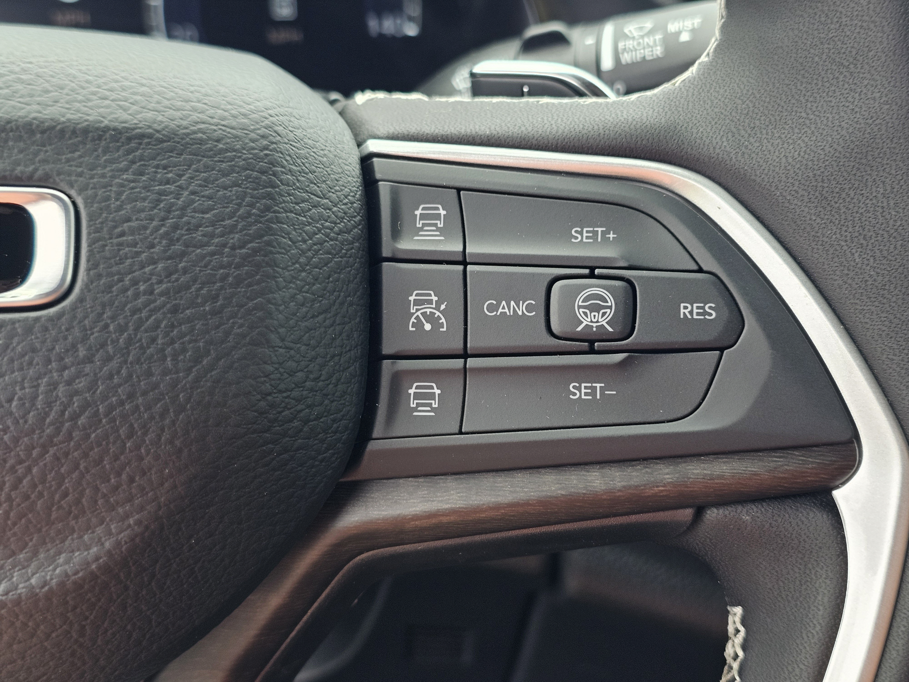 New 2026 Jeep Grand Cherokee L 2WD image 22