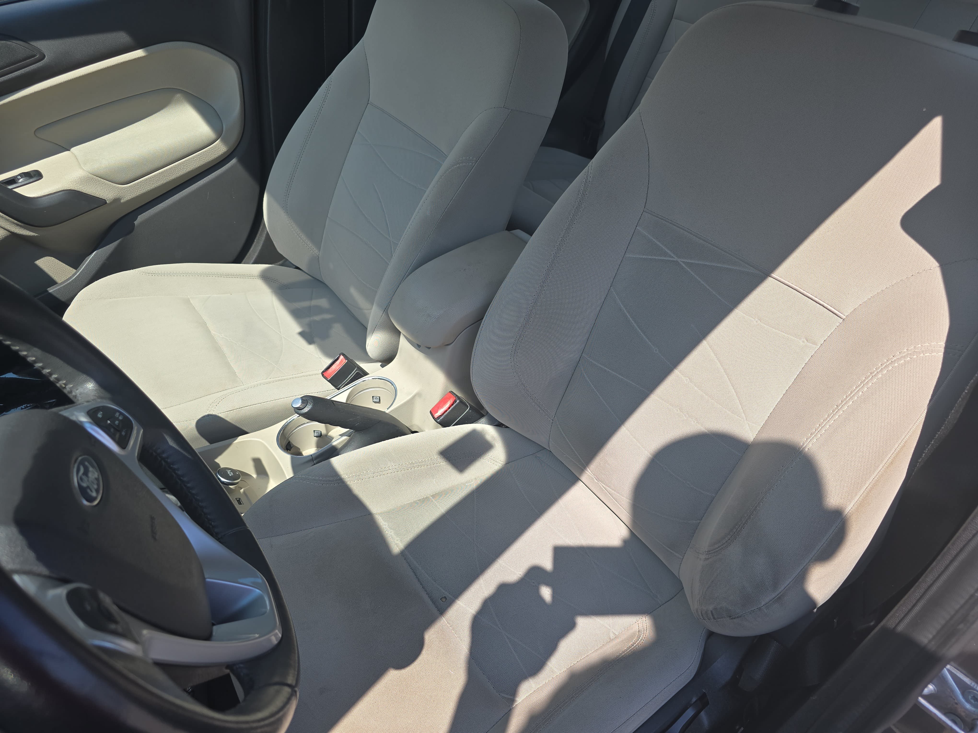Used 2014 Ford Fiesta SE FWD image 14