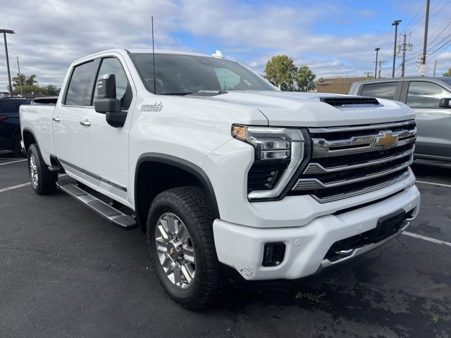 Used 2024 Chevrolet Silverado 3500 High Country image 1