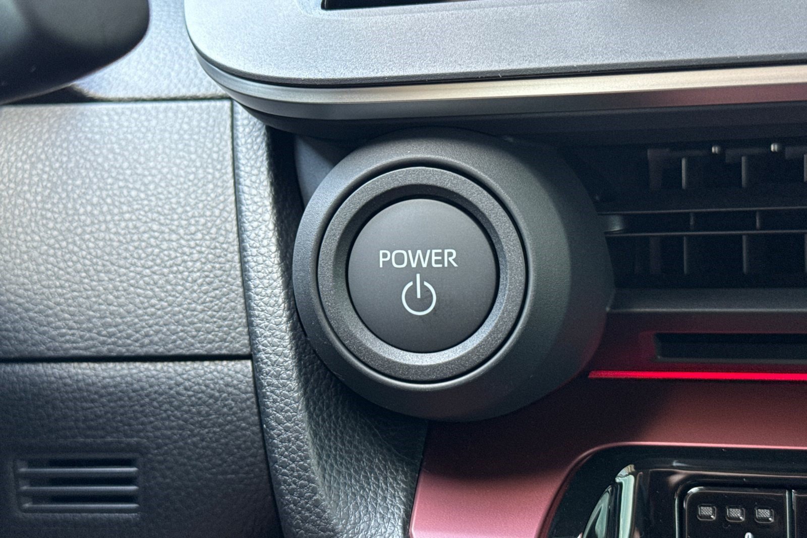 New 2027 Toyota Prius Plug-In Hybrid FWD image 18